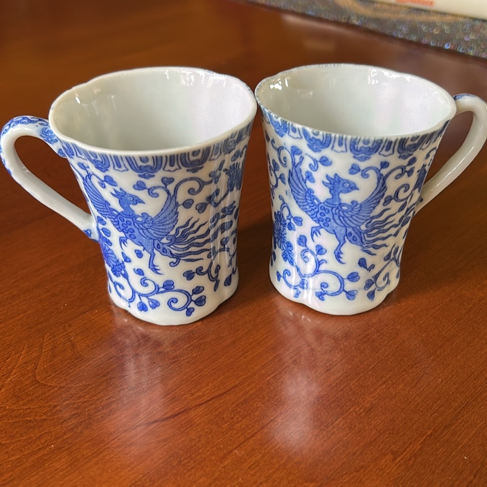 Vintage Antique Blue and White Chocolate Ceramic Cups - Picture 6 of 13